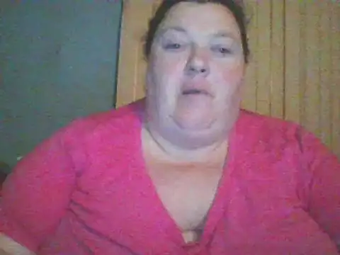 Snapshot of Honeybee2025 chatting on December 23, 2024, 11:28 pm Honeybee2025 online show from December 23, 2024, 11:28 pm