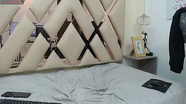 Snapshot of AndrewPherson chatting on January 15, 2025, 3:39 pm AndrewPherson online show from January 15, 2025, 3:39 pm