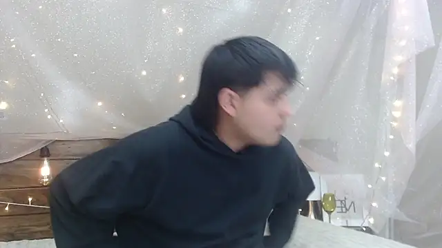 Snapshot of AndrewPherson chatting on January 16, 2025, 7:52 pm AndrewPherson online show from January 16, 2025, 7:52 pm