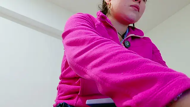 NeredaXxx online show from February 18, 2026, 9:44 pm