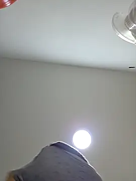 Snapshot of NeredaXxx chatting on April 1, 2026, 8:39 pm NeredaXxx online show from April 1, 2026, 8:39 pm