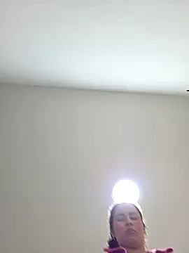 Snapshot of NeredaXxx chatting on April 14, 2026, 8:04 pm NeredaXxx online show from April 14, 2026, 8:04 pm