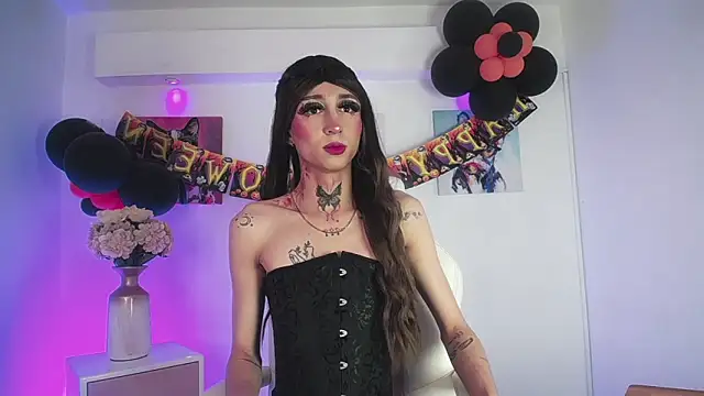 Aniie Doll online show from October 12, 2025, 8:41 pm