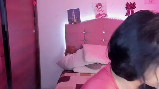 Snapshot of male_couper chatting on December 5, 2024, 6:11 pm male couper online show from December 5, 2024, 6:11 pm