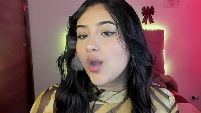 Snapshot of male_couper chatting on December 7, 2024, 7:10 pm male couper online show from December 7, 2024, 7:10 pm