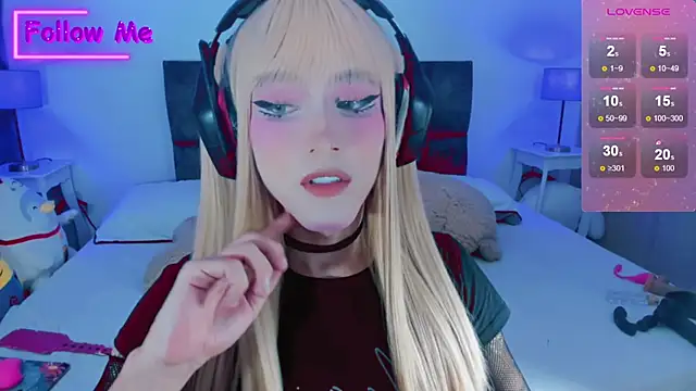 Kirmyy  online show from February 19, 2025, 10:31 pm