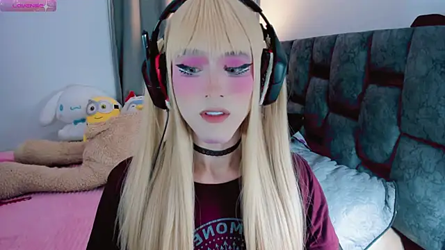 Kirmyy  online show from March 3, 2025, 10:52 pm