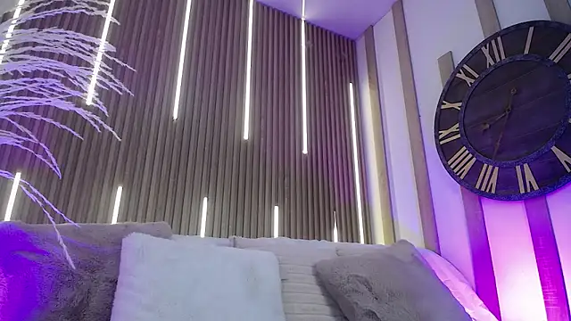 Noah Xitruxx online show from November 26, 2025, 1:12 pm