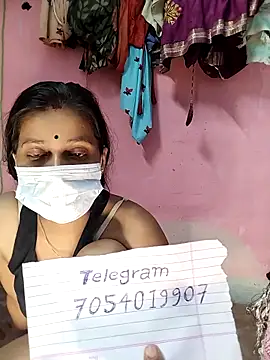 Snapshot of riyagupta5 chatting on September 15, 2025, 5:24 pm riyagupta5 online show from September 15, 2025, 5:24 pm