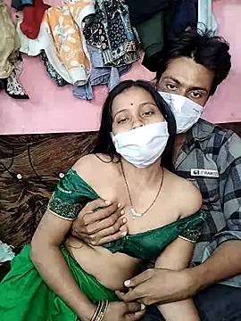 Snapshot of riyagupta5 chatting on November 19, 2025, 4:40 pm riyagupta5 online show from November 19, 2025, 4:40 pm