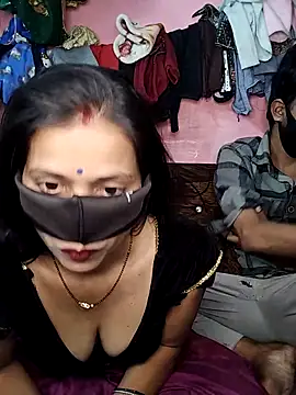 Snapshot of riyagupta5 chatting on November 29, 2025, 9:01 am riyagupta5 online show from November 29, 2025, 9:01 am