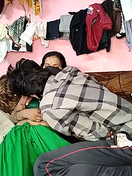 Snapshot of riyagupta5 chatting on November 30, 2025, 4:55 pm riyagupta5 online show from November 30, 2025, 4:55 pm