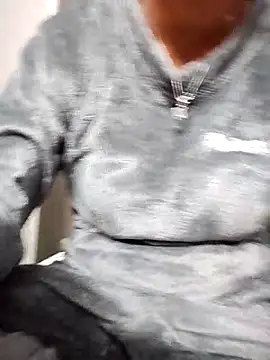 Snapshot of shalini_fire chatting on November 17, 2025, 10:43 am shalini fire online show from November 17, 2025, 10:43 am