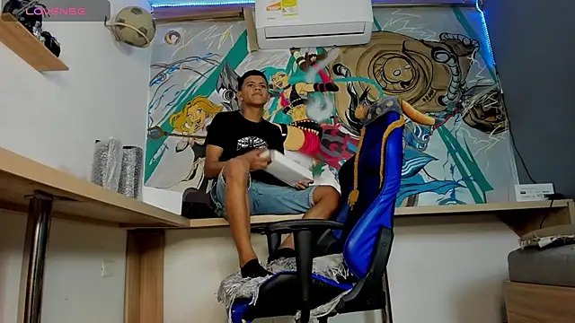 Snapshot of Jeffry_wolvess chatting on February 14, 2025, 12:36 pm Jeffry wolvess online show from February 14, 2025, 12:36 pm