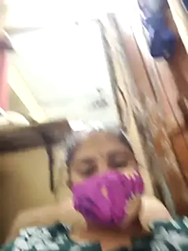 ammullu456 online show from April 9, 2026, 12:32 pm