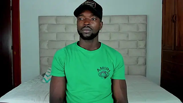 Dylan Taylor online show from November 10, 2025, 12:26 pm