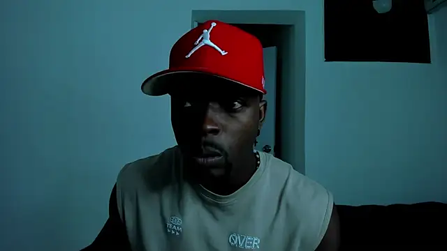 Snapshot of Dylan_Taylor chatting on May 23, 2026, 12:20 pm Dylan Taylor online show from May 23, 2026, 12:20 pm