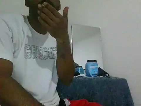 Snapshot of Alissonrafael chatting on September 13, 2025, 5:51 am Alissonrafael online show from September 13, 2025, 5:51 am