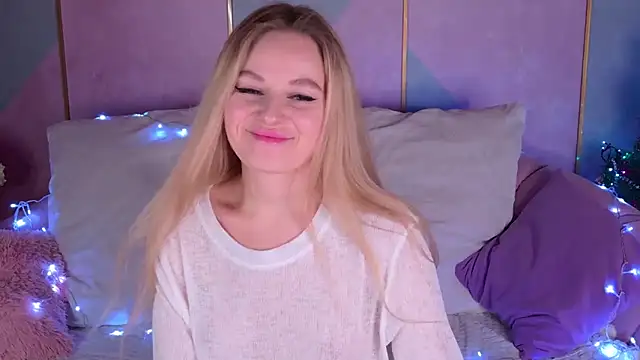 BeatriceEsmont online show from January 9, 2025, 8:33 pm