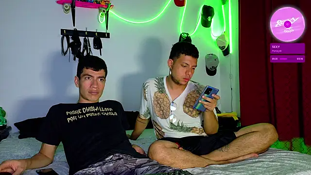 Nymphobuddies online show from December 23, 2024, 6:05 pm