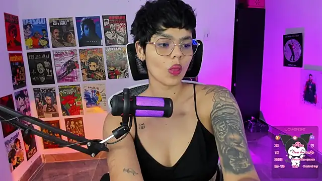 Snapshot of gooddess_isis chatting on December 18, 2025, 7:25 am gooddess isis online show from December 18, 2025, 7:25 am