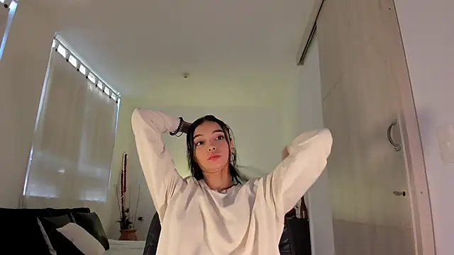 Snapshot of AnabelWolf chatting on January 25, 2025, 2:03 pm AnabelWolf online show from January 25, 2025, 2:03 pm