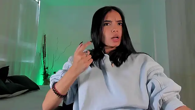 Snapshot of AnabelWolf chatting on January 27, 2025, 7:13 pm AnabelWolf online show from January 27, 2025, 7:13 pm