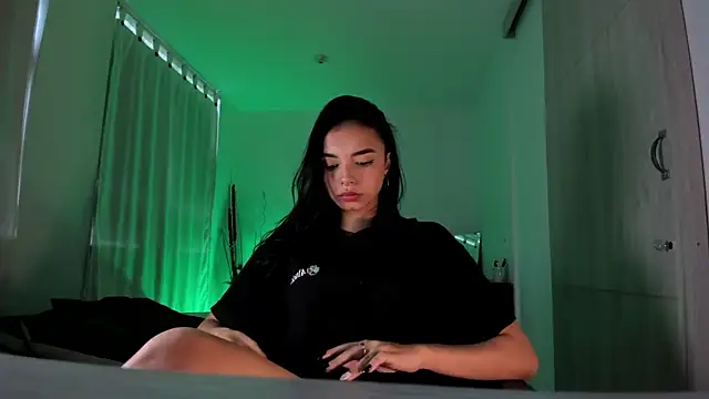 Snapshot of AnabelWolf chatting on January 31, 2025, 9:37 pm AnabelWolf online show from January 31, 2025, 9:37 pm