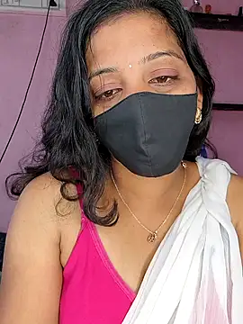 Tamil Shalini Lustyy online show from October 6, 2025, 6:22 am