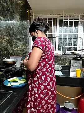 Tamil Shalini Lustyy online show from December 19, 2025, 11:12 pm