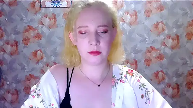 Snapshot of MelxMellie chatting on June 25, 2026, 7:51 pm MelxMellie online show from June 25, 2026, 7:51 pm