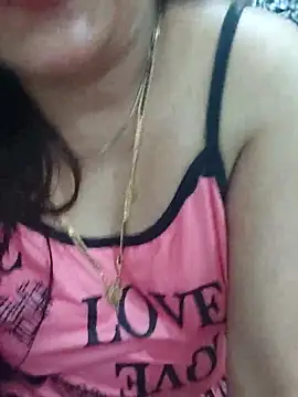 Mayuri77 online show from October 8, 2025, 7:33 pm