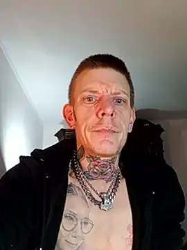 Tattooguy 86 online show from December 1, 2025, 10:59 pm