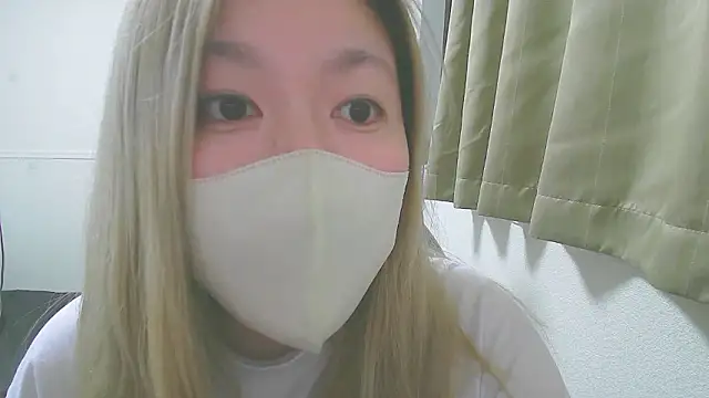 Snapshot of Remi_official chatting on April 17, 2026, 2:20 pm Remi official online show from April 17, 2026, 2:20 pm