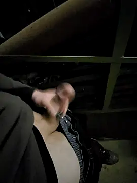 dirtyeeedii online show from September 15, 2025, 6:46 am