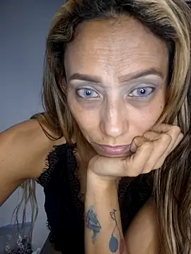 salome drasin online show from April 4, 2026, 3:38 am