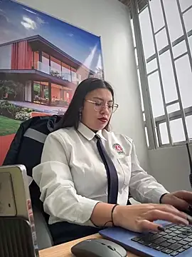 Snapshot of LIZ-06_ chatting on October 29, 2025, 12:40 pm LIZ-06 online show from October 29, 2025, 12:40 pm