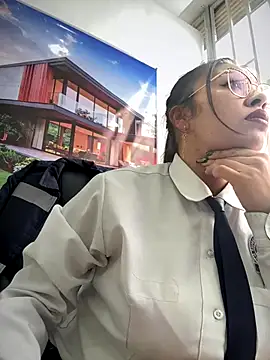 Snapshot of LIZ-06_ chatting on October 30, 2025, 12:50 pm LIZ-06 online show from October 30, 2025, 12:50 pm