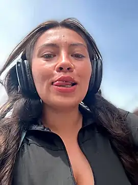 LIZ-06  online show from April 7, 2026, 2:28 pm