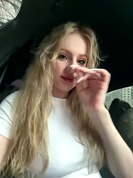 Snapshot of CaseyCumFace chatting on November 3, 2025, 8:37 am CaseyCumFace online show from November 3, 2025, 8:37 am