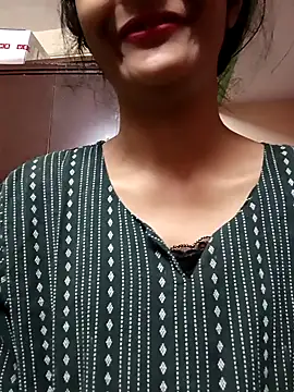 Snapshot of BabySlimmy10 chatting on January 29, 2025, 4:36 am BabySlimmy10 online show from January 29, 2025, 4:36 am