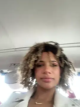 naomidawsonn online show from June 2, 2026, 7:27 pm