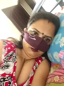 Snapshot of Cute-manisha chatting on May 25, 2026, 2:06 am Cute-manisha online show from May 25, 2026, 2:06 am