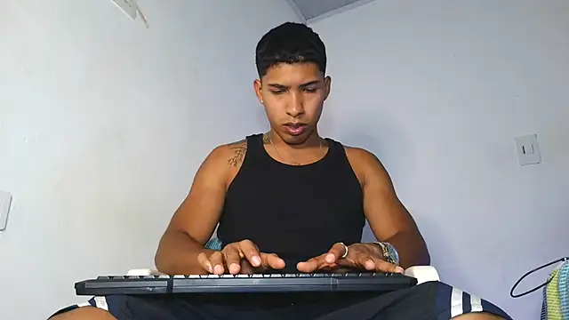 maximo vega newv online show from March 13, 2026, 8:59 pm