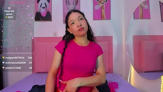 amandalee01 online show from February 24, 2025, 7:52 pm