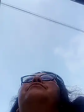 Darly Gomez online show from February 9, 2025, 11:04 pm