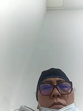 Snapshot of Darly_Gomez chatting on May 19, 2026, 5:14 am Darly Gomez online show from May 19, 2026, 5:14 am