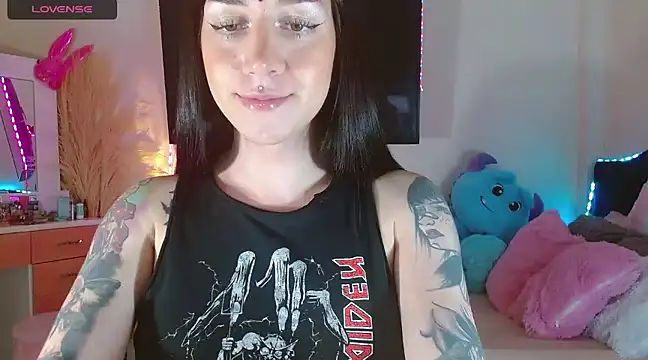 Snapshot of karla_zambrano chatting on December 5, 2024, 12:19 am karla zambrano online show from December 5, 2024, 12:19 am