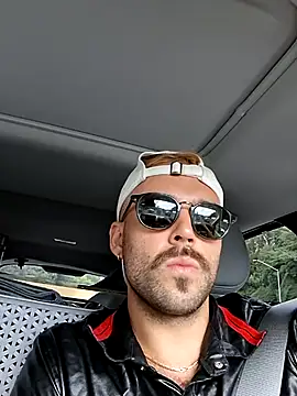 Snapshot of 69woodinson chatting on September 23, 2025, 8:45 pm 69woodinson online show from September 23, 2025, 8:45 pm