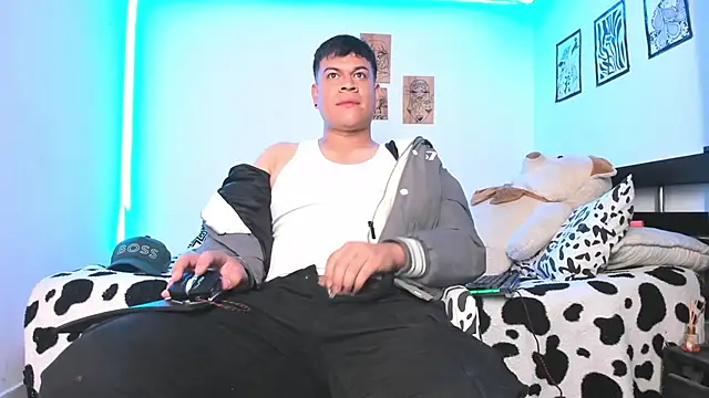 Nicolaskoling online show from December 15, 2024, 3:45 am